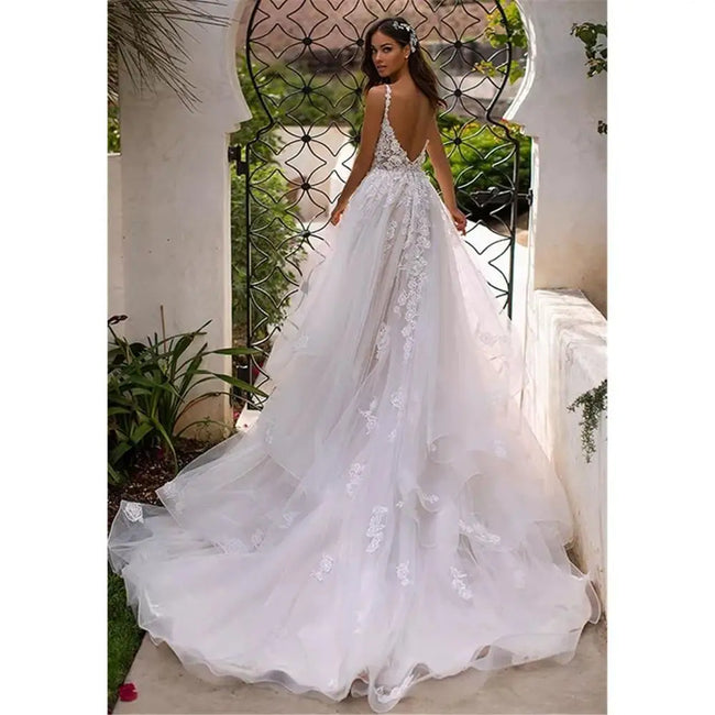 Long Boho A-Line Backless Wedding Dress 3D Flowers Spaghetti Straps Bride Dresses Princess Floor Length Wedding Gowns Main Image