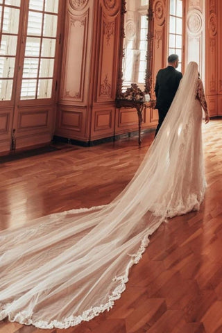 Long Sleeve V-Neck Lace A-Line Stain Wedding Dresses with Ruffles