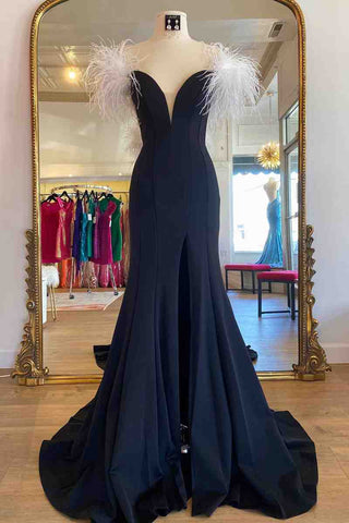 Vestido de fiesta con abertura alta y plumas blancas SYP117
