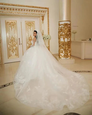 Luxury Sparkly Wedding Dresses 2024 Sheer Neck Glitter Sequins Long Sleeves Lace Applique Elegant Bridal Gowns Vestido De Novia