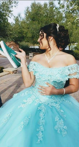 Schulterfreies Spitzen-Tüll-Ballkleid mit Prinzessinnen-Print Y3087