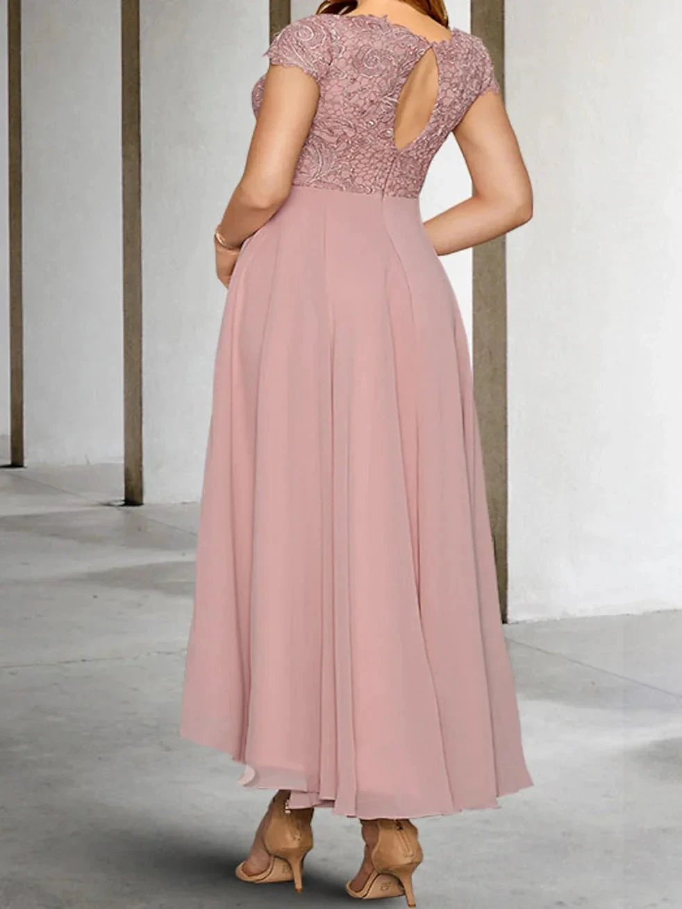 A-Line/Princess Short Sleeves Mother of the Bride Dresses with Applique by Dreamylily