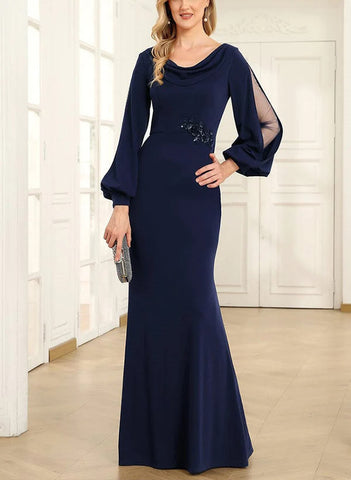 Vestidos para madre de la novia con escote halter, mangas largas y corte tubo/columna 