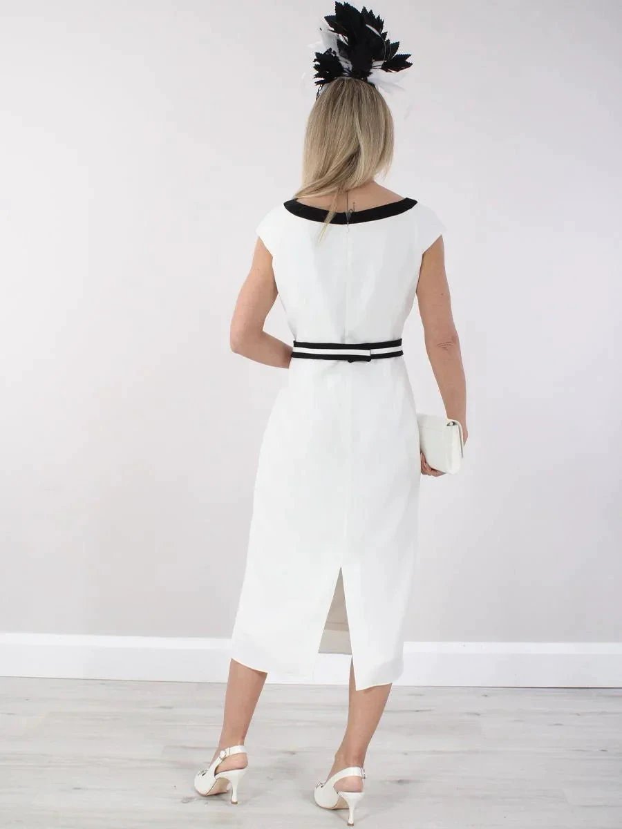 A-Line/Princess Round Neck Tea-Length Mother of the Bride Dresses by Dreamylily