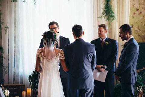 Vestidos de novia brillantes, románticos, corte A, escote en V, gasa con cuentas, MW442