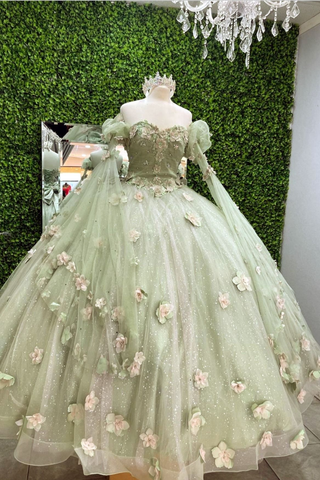 Glänzendes hellsalbeigrünes Prinzessinnenkleid mit Blumen. Hellsalbeigrünes Ballkleid, Sweet 16 Kleid Y2188