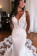 Mermaid Fabulous Floor-Length Stain V-Neck Sleeveless Lace Wedding Dresses with Appliques by misshow.com