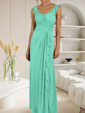 Vestido de malla plisada con escote corazón y corte en A color champán