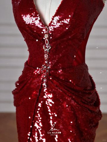 Vestido de noche sexy con lentejuelas burdeos, cuello halter en V, espalda descubierta, corte sirena, Y8628