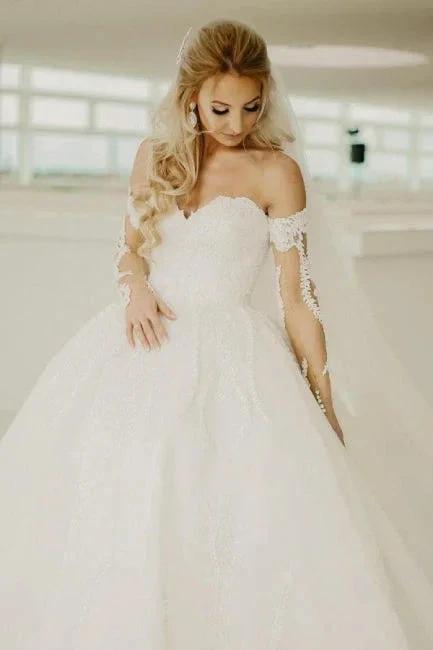 Off the shoulder Sweetheart Summer Beach Wedding Dress by misshow.com