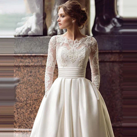 Pleat Satin Wedding Dresses 2023 Lace Appliques Sweep Train Long Sleeve Neck Formal Occasion Bridal dress robe de mariée