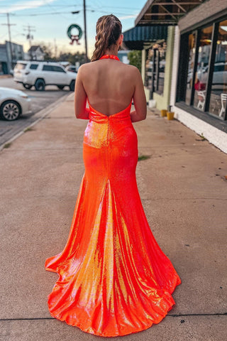 Vestido de fiesta naranja de sirena con cuello halter y lentejuelas SYP143
