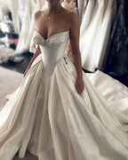 Luxury Sweetheart Satin Ball Gown Wedding Dress with Overskirt SW010