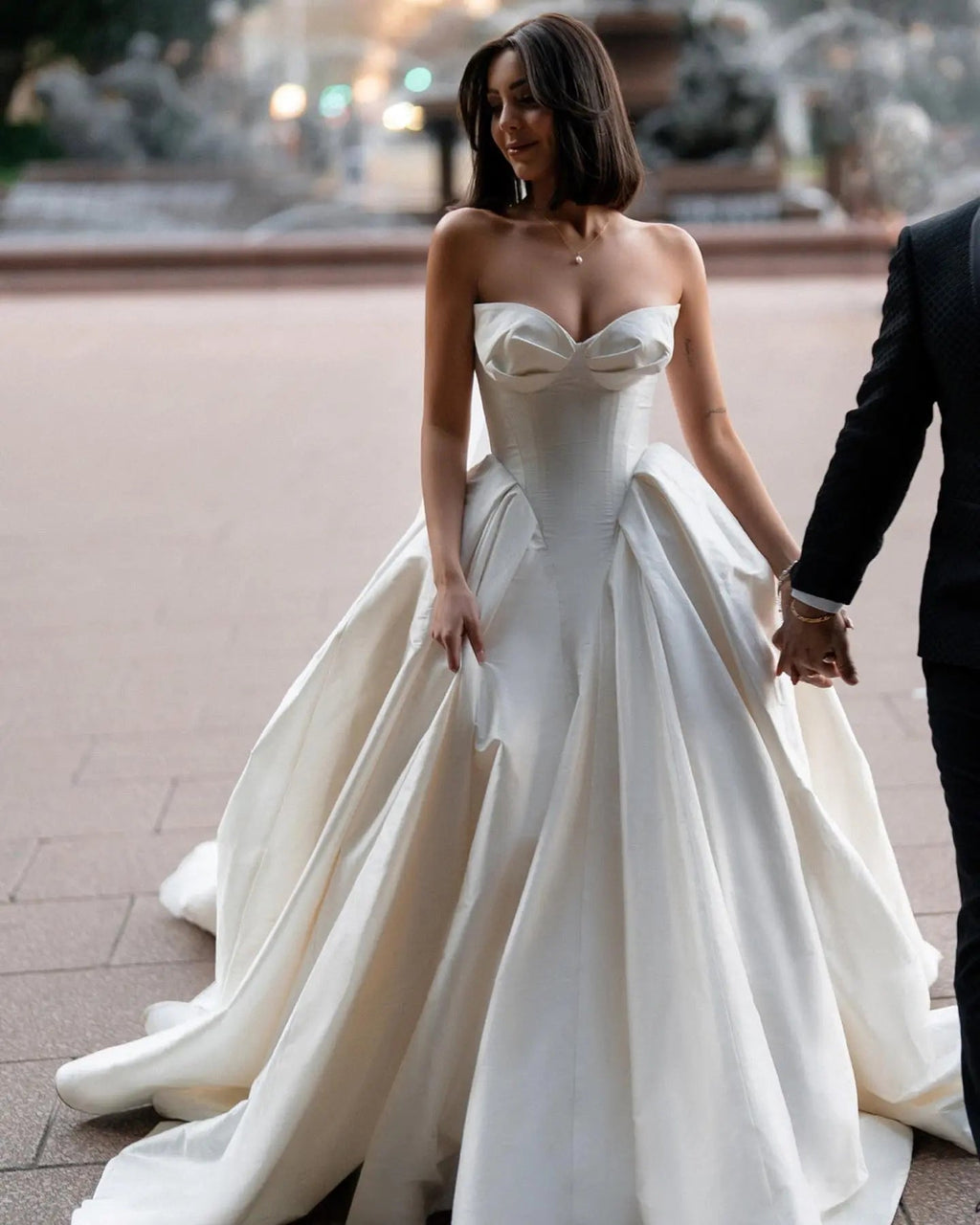 Luxury Sweetheart Satin Ball Gown Wedding Dress with Overskirt SW010
