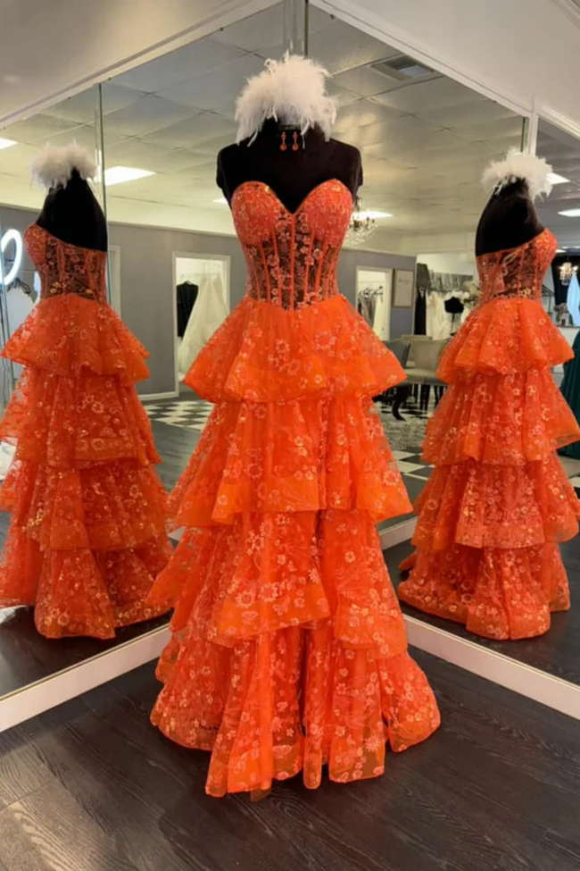 Schickes oranges trägerloses A-Linien-Abendkleid mit Spitzenapplikationen und Schlitz Y7885 Main Image