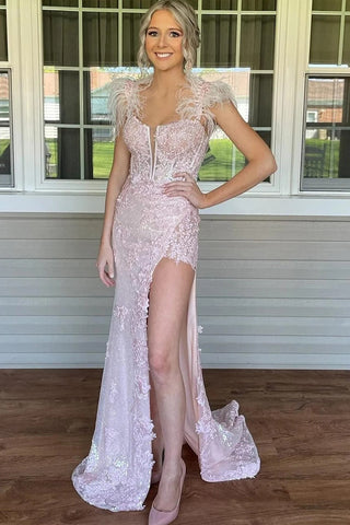 Rosa Meerjungfrau-Ballkleid mit Schlitz und Federn, PSK498