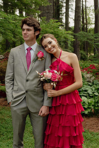 Hermoso vestido de fiesta largo fucsia con volantes y cuello halter PSK577