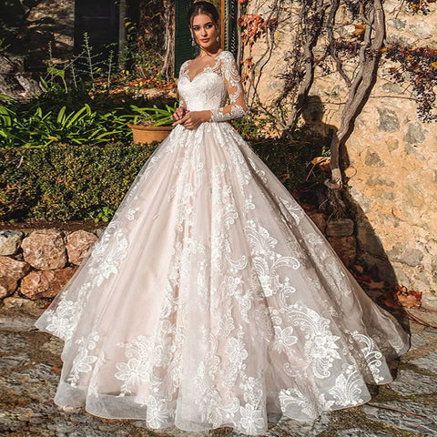 Ramanda Exquisites Ballkleid mit Spitzenapplikationen und langen Ärmeln, Brautkleid für die Braut, Knöpfe, Illusionsrücken, Hofschleppe 
