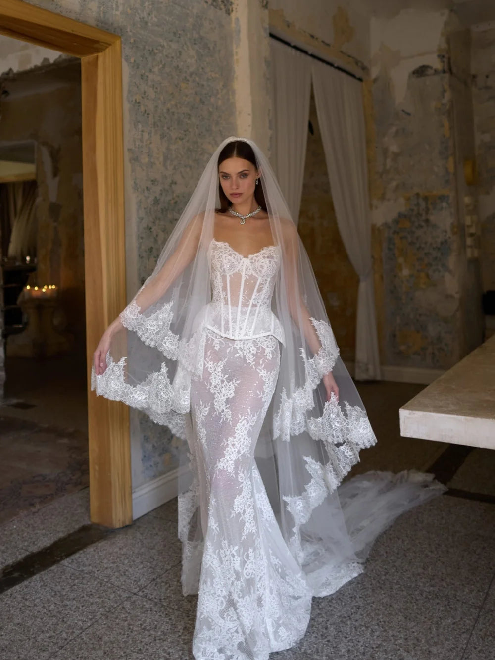 New Sequined Lace Corset Wedding Dress Illusion Vneck Mermaid Bridal Gown Customized Charming Floor-length Dresses For Bride
