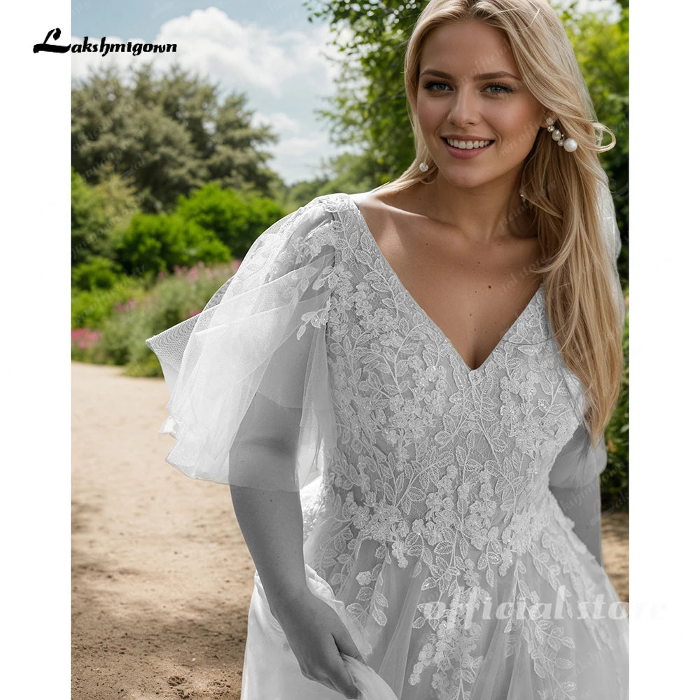 ZapDress Plus Size Wedding Dress New Women Applique Lace V-Neck Champagne A-Line Bride Gowns Robe De Mariée Customized