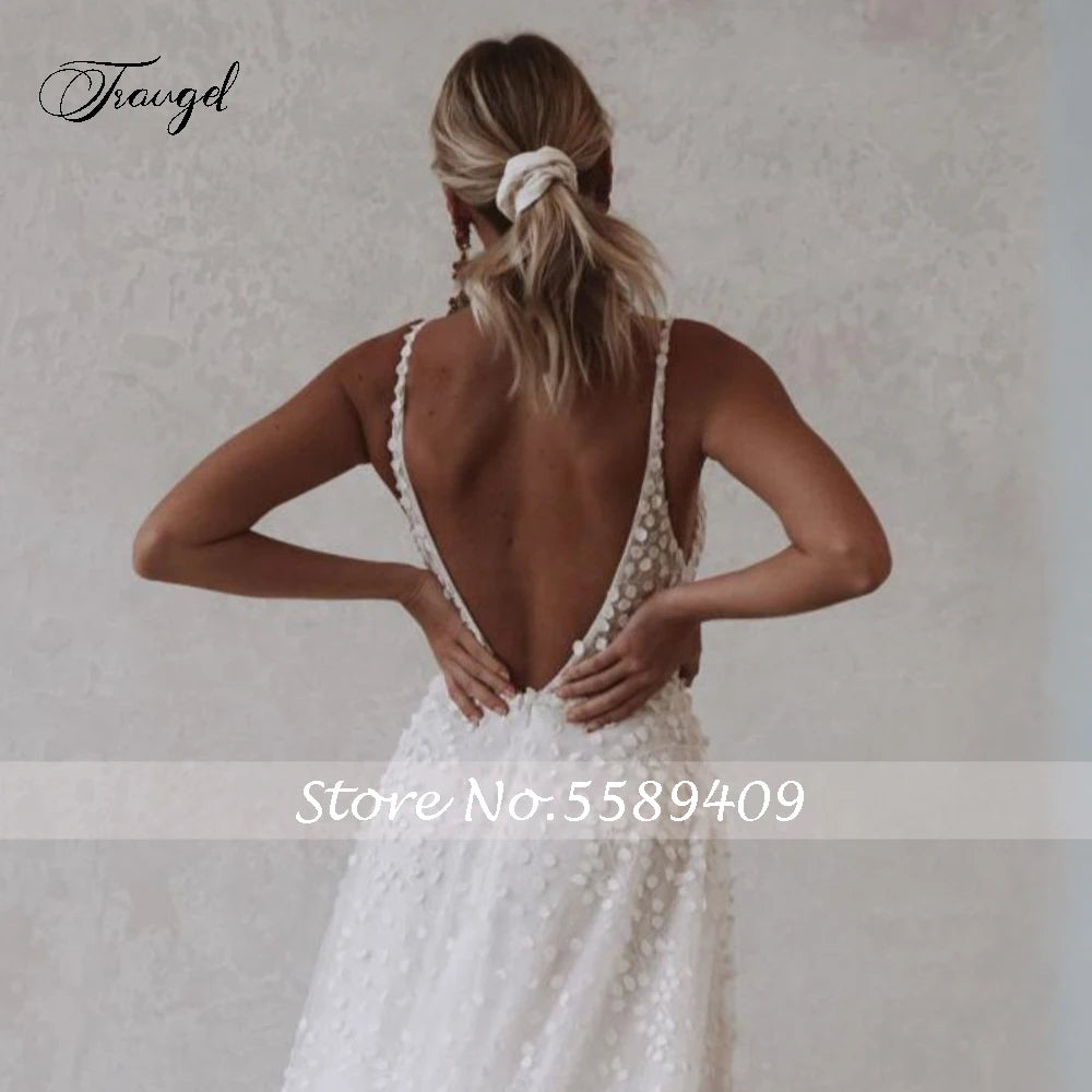 Customized Sexy Backless V Neck Spaghetti Straps Lace Wedding Dresses Luxury Flowers Court Train A Line Vintage Bridal Gown