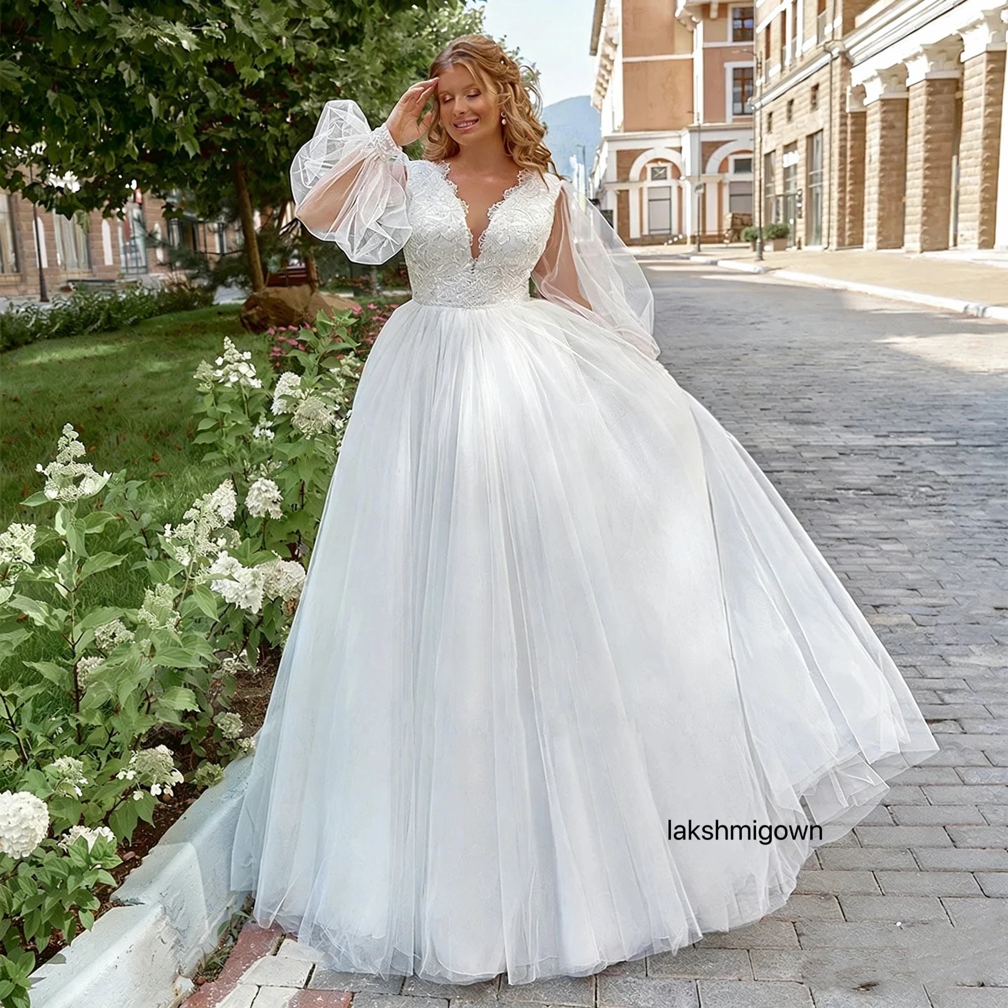 ZapDress Plus Size Long Wedding Dress Puff Sleeves V Neck Sweep Train A Line Tulle Robe De Mariage Bridal Dress Customized