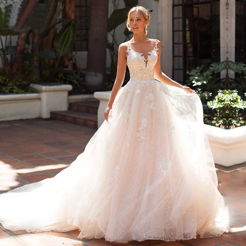 Applikationen Vestido De Noiva Tiefer V-Ausschnitt Rückenfrei Vestidos De Novia Ärmellose Brautkleider Spitze Robe De Mariée 