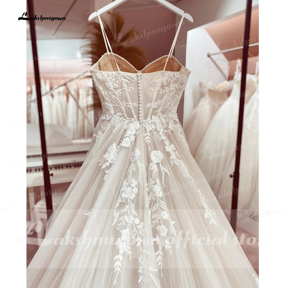 Princess Lace Wedding Dress Bridal Customized Vestido Spaghetti Straps Chapel Train Champagne Tulle Wedding Gown ZapDress