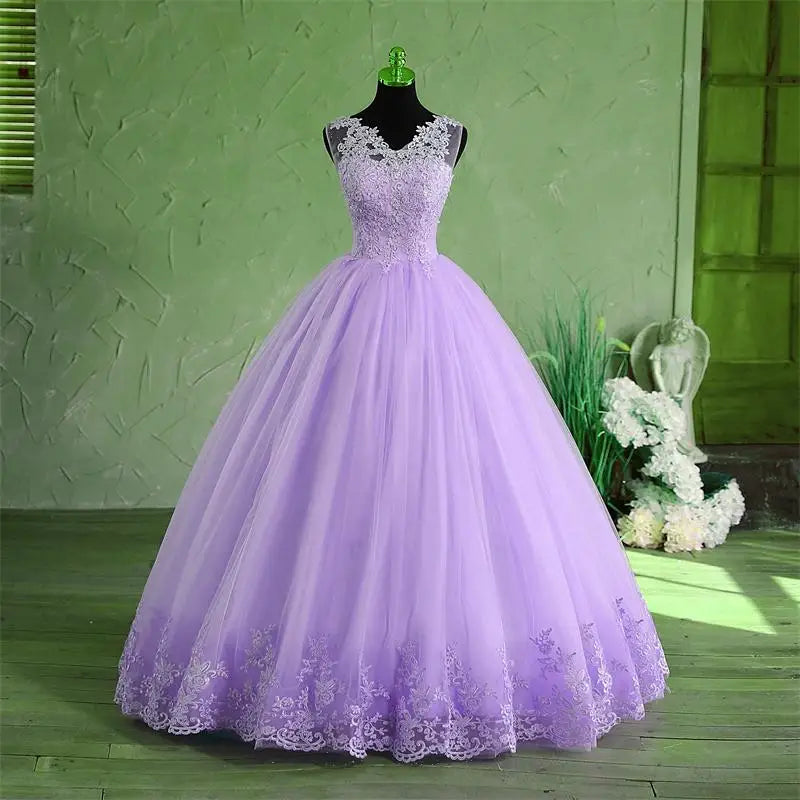 Spring New Sky Blue Quinceanera Dresses Sleeveless V-neck For Party Sweet Ball Gown Lace Appliques Prom Dress Customize Vestido