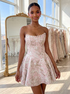 Jacquard A-Line/Princess Strapless Short Homecoming Dresses with Bow & Pearls (SHI22370324)