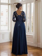 Sheath/Column Scoop Neck Floor-Length Mother of the Bride Dresses with Lace Appliques (SHI22500064)