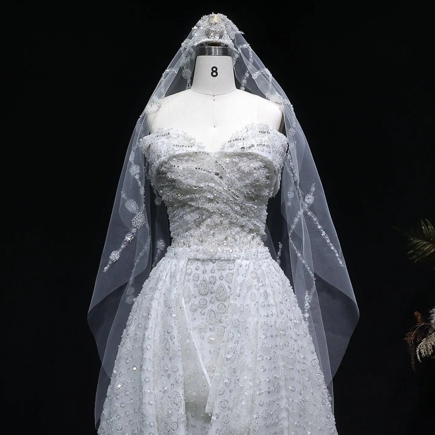 Luxury White Off-the-Shoulder Train Wedding Dress with Veil SW031