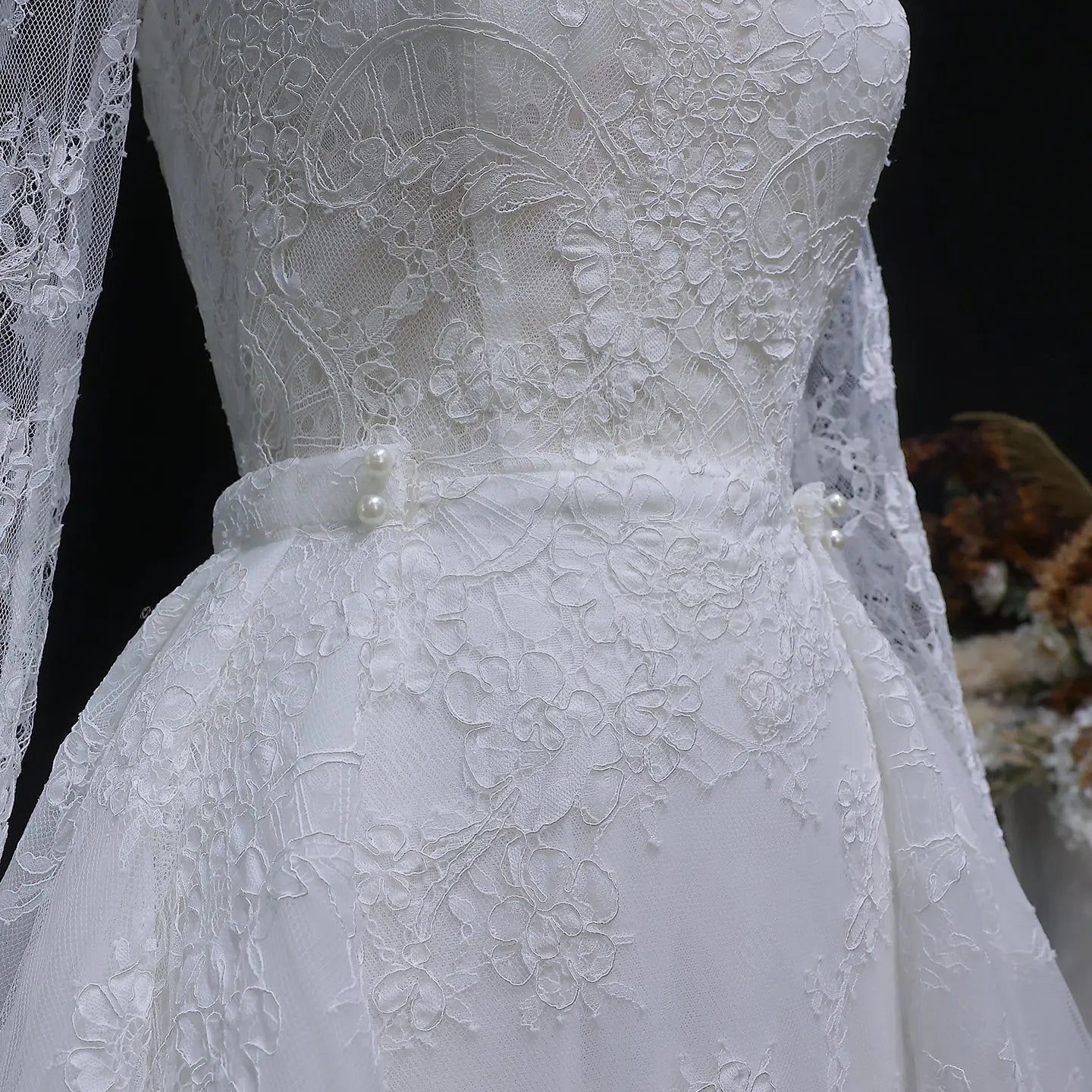 Luxury Lace Sweetheart Long Sleeve Wedding Dress SW523