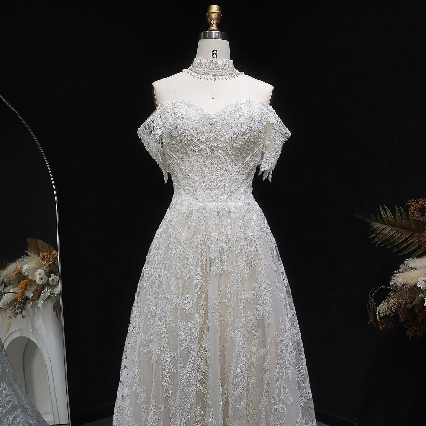 Off White Elegant Lace Pearl Embroidery Ball Gown Wedding Dress SW652
