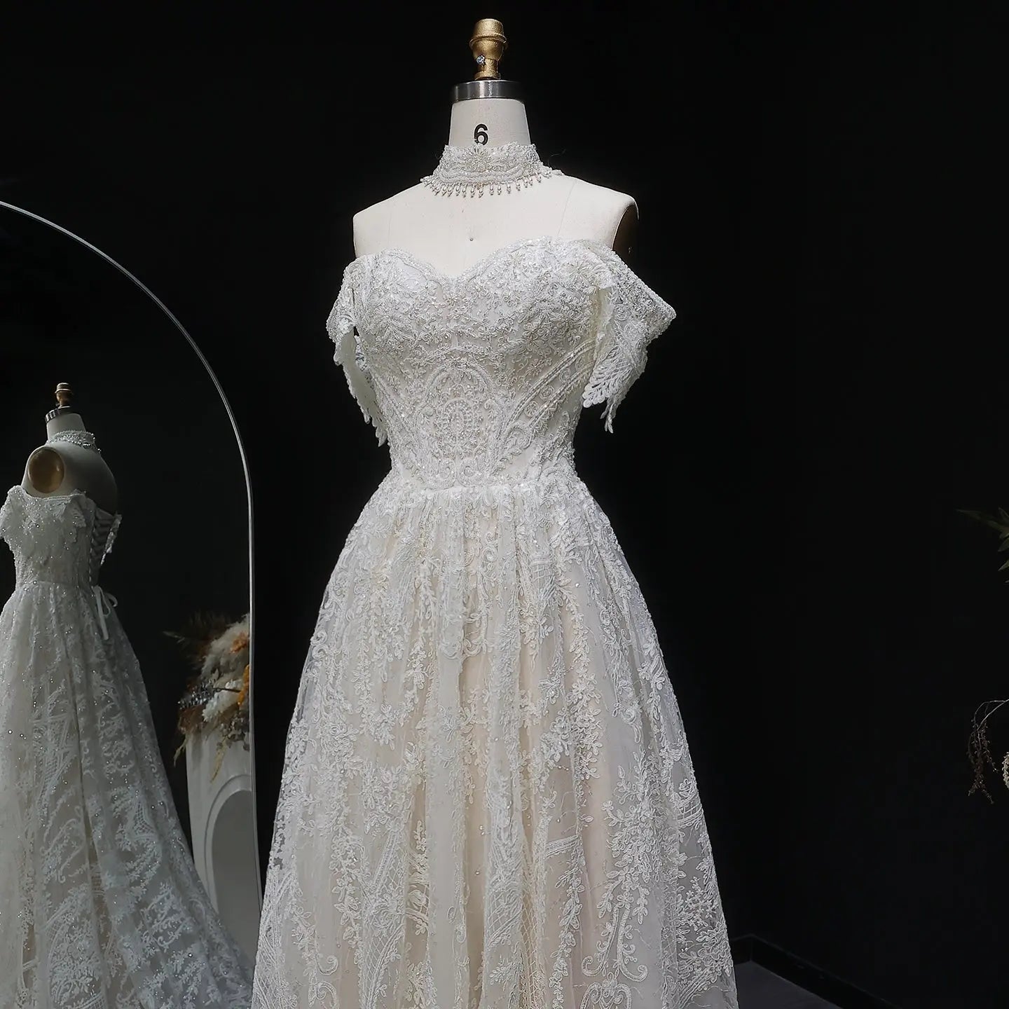 Off White Elegant Lace Pearl Embroidery Ball Gown Wedding Dress SW652