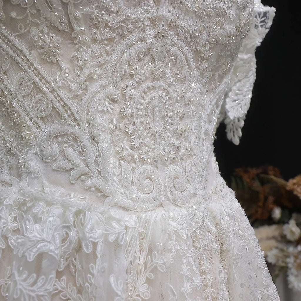 Off White Elegant Lace Pearl Embroidery Ball Gown Wedding Dress SW652