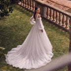 Elegant Ivory V-Neck Detachable Puff Sleeve Lace Tulle Wedding Dress with Train SW708