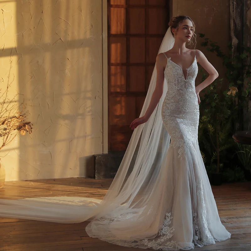 V393 One layer Bridal Veil - White Long Train Wedding Tulle Headpiece for Brides With Comb