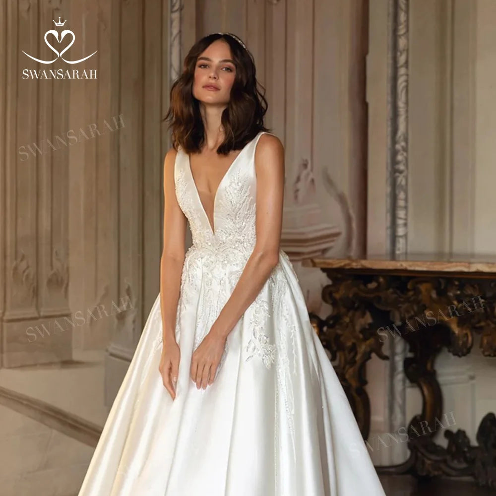 V-neck Sleeveless Wedding Dress 2027 Beading Open Back Customized Princess Bride Gown SwanSarah P277 Vestido De Novia