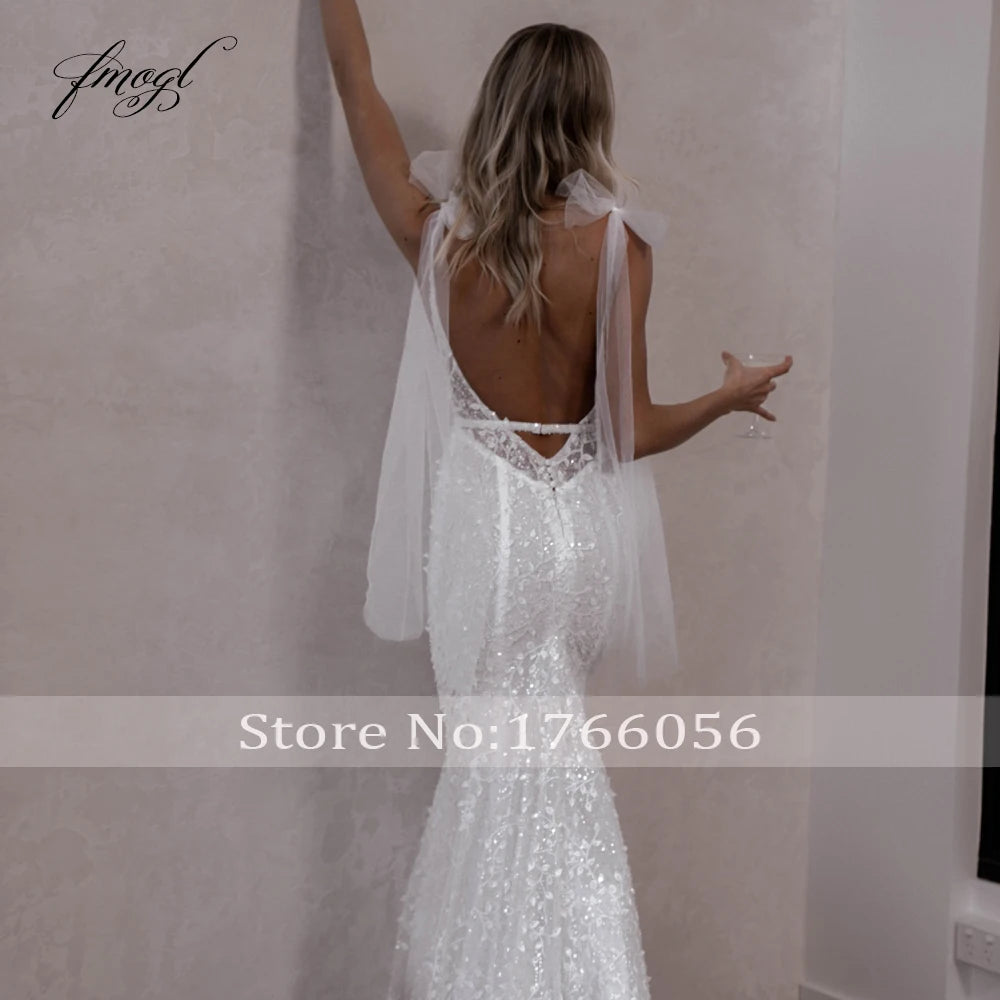 Customized Sexy Backless V Neck Spaghetti Straps Lace Mermaid Wedding Dresses Beaded Court Train Trumpet Vintage Bridal Gown
