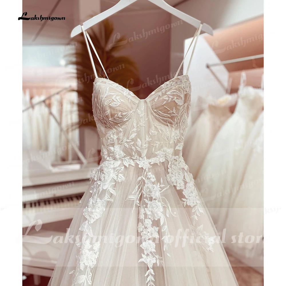 Princess Lace Wedding Dress Bridal Customized Vestido Spaghetti Straps Chapel Train Champagne Tulle Wedding Gown ZapDress