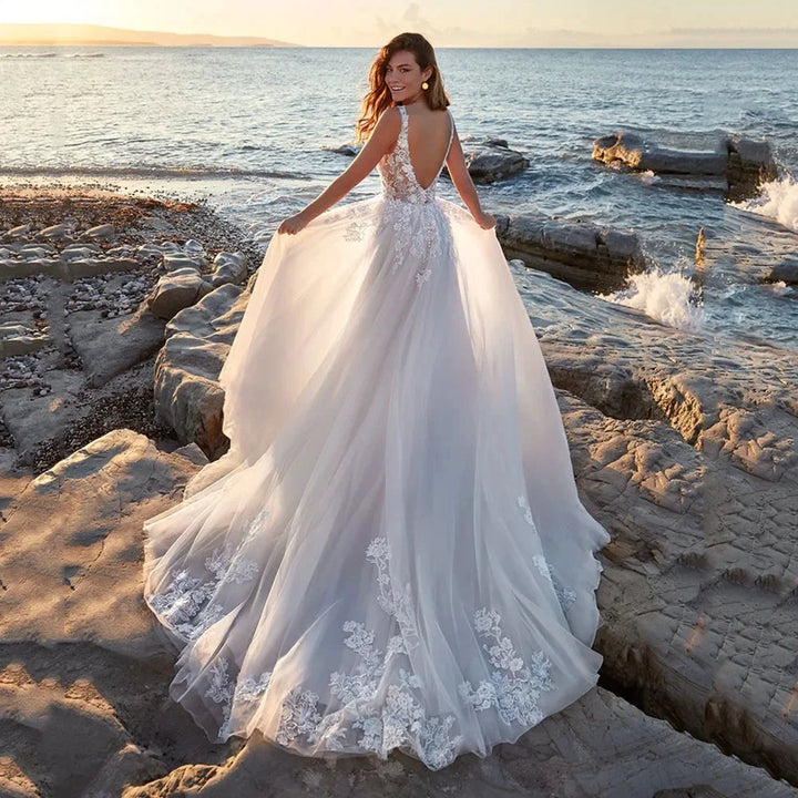 Sexy Deep V-neck A Line Vestidos De Novia Appliques Vestido De Noiva Backless Wedding Dresses Lace Robe De Mariée by payinti