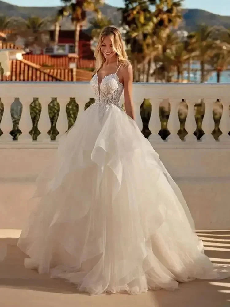 Sexy Lace Appliques V Neck Wedding Dresses Exquisite Tiered A Line Tulle Ball Gowns For Woman Formal Bride Beach Party Vestidos by payinti