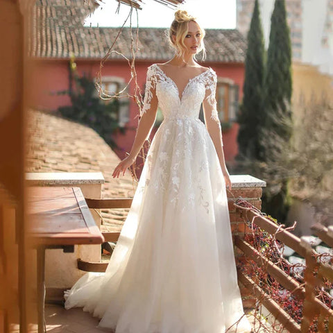 Sexy V Neck Bridal Dresses Long Sleeves Lace Appliques Wedding Gowns For Women Backless Vestidos Robe Noiva Mariage Customized