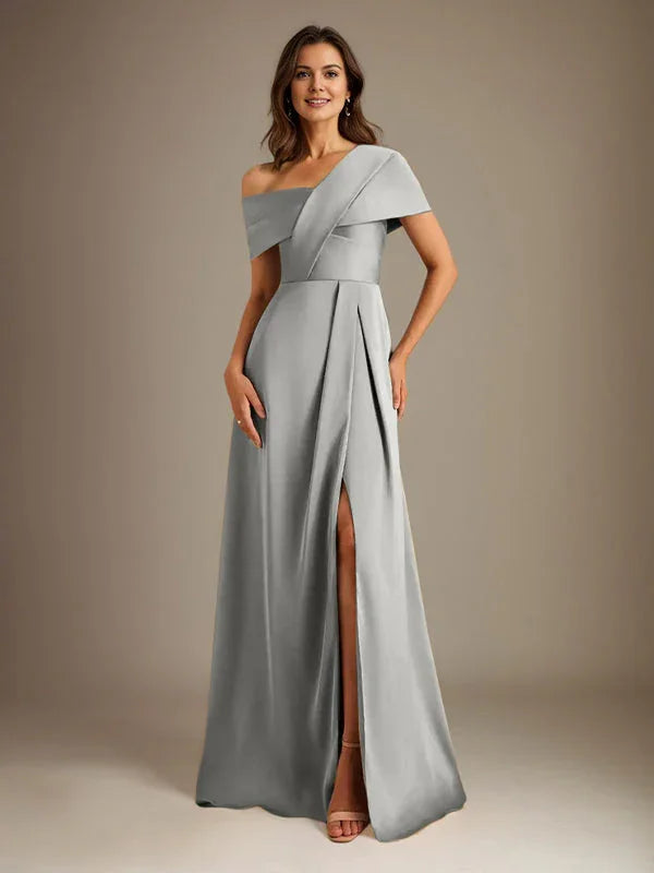 Vestido de madre de la novia de satén con escote asimétrico en forma de A y largo hasta el suelo con pliegues 
