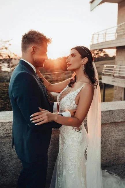 Sleeveless V-Neck Tulle Floor-Length Wedding Dress Lace by misshow.com