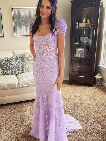 Theresa | Champagnerfarbenes langes Ballkleid mit Applikationen, quadratischem Ausschnitt und Puffärmeln