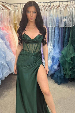 Trägerloses, perlenbesetztes Meerjungfrau-Ballkleid in Jägergrün mit Schlitz PSK590