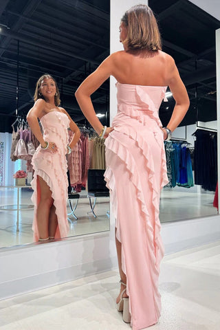 Trägerloses Chiffon-Brautjungfernkleid in Rosa mit Rüschen und Schlitz BD121
