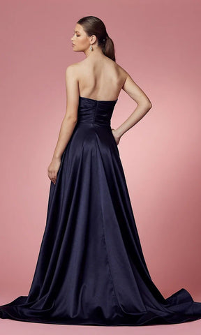 Vestido de fiesta de escote corazón sin tirantes y abertura alta SYP176